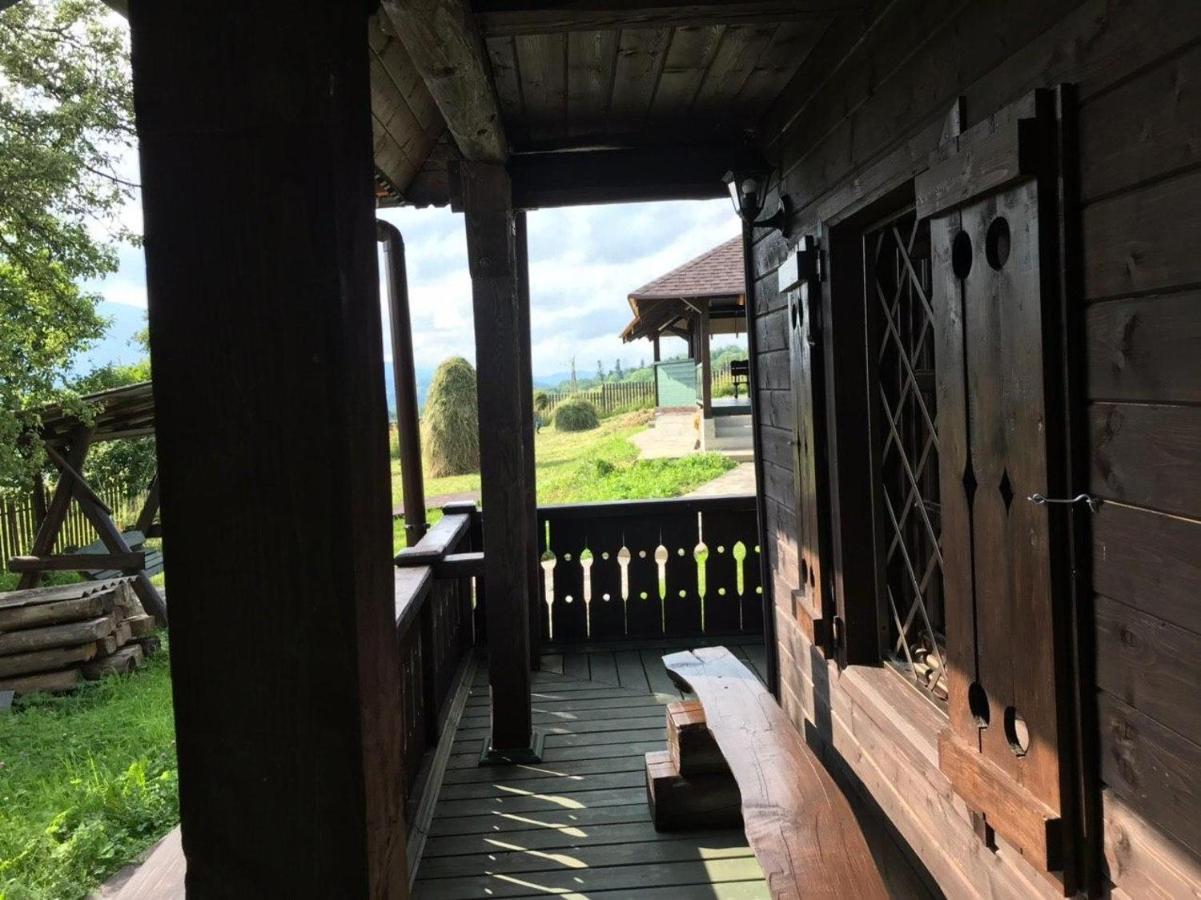 Садиба Остра Shcherbovets Εξωτερικό φωτογραφία